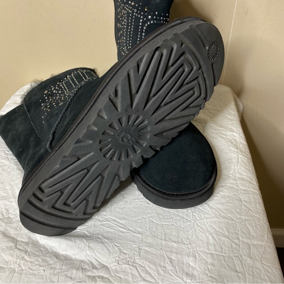 UGG Classic Gem Sparkle Logo Suede Leather Boots - Picture 8 of 8